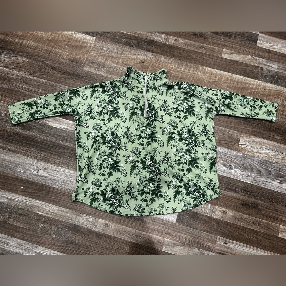 Tuckernuck Floral Green Pullover with Zipper